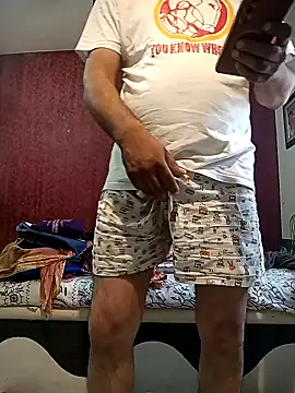 Snapshot of hornydick4you chatting on 03/01/26, 05:29 hornydick4you online show from 03/01/26, 05:29