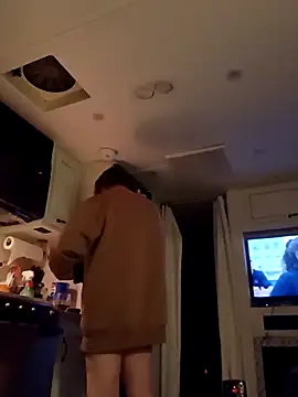 EZYves online show from 02/14/26, 01:00