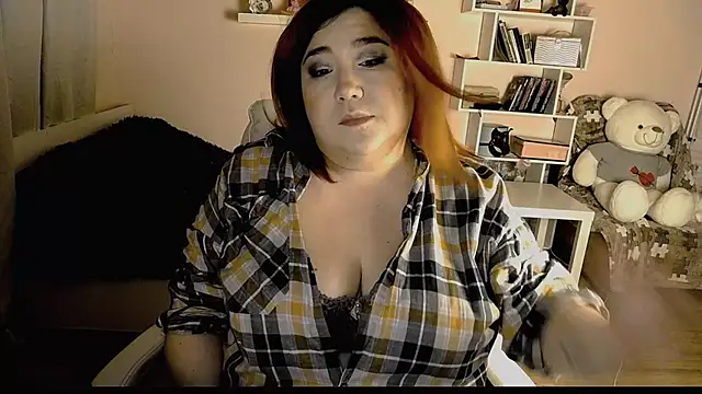 Snapshot of Vi-Vixen chatting on 02/06/25, 01:27 Vi-Vixen online show from 02/06/25, 01:27