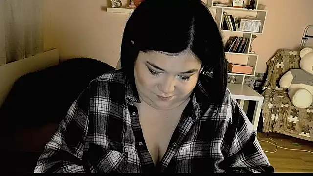Snapshot of Vi-Vixen chatting on 02/28/25, 01:15 Vi-Vixen online show from 02/28/25, 01:15