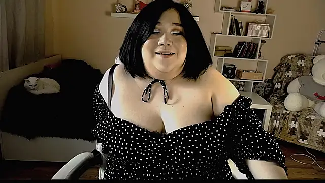 Snapshot of Vi-Vixen chatting on 03/10/25, 12:38 Vi-Vixen online show from 03/10/25, 12:38