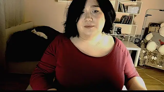 Snapshot of Vi-Vixen chatting on 02/14/25, 10:36 Vi-Vixen online show from 02/14/25, 10:36