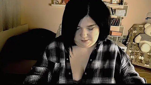 Snapshot of Vi-Vixen chatting on 02/28/25, 04:21 Vi-Vixen online show from 02/28/25, 04:21