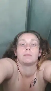 Snapshot of BossChick1625 chatting on 10/17/25, 02:15 BossChick1625 online show from 10/17/25, 02:15