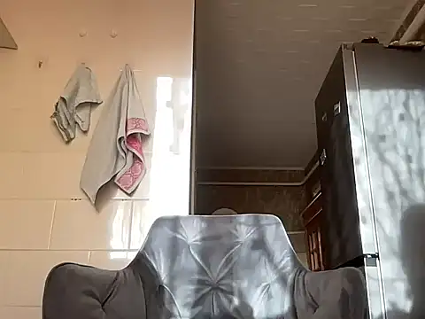 milaja online show from 04/09/26, 03:51