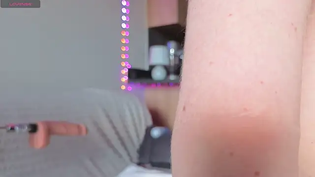 Snapshot of ScarletCarnal chatting on 12/03/25, 09:20 ScarletCarnal online show from 12/03/25, 09:20