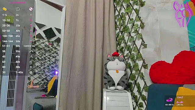 GabiMorgan online show from 10/28/25, 09:36