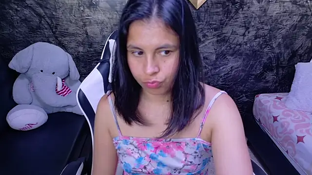 olivia love  online show from 05/07/26, 10:02