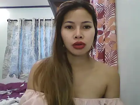 Snapshot of pinay6969 chatting on 03/04/25, 11:43 pinay6969 online show from 03/04/25, 11:43