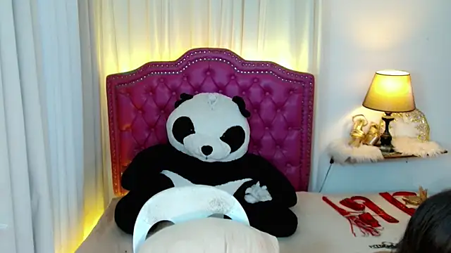 DreamLADYBOY online show from 05/23/26, 07:40