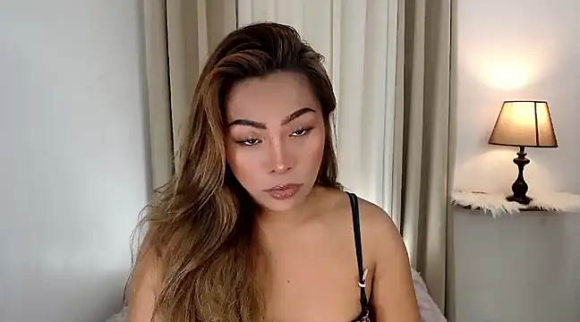 Snapshot of DreamLADYBOY chatting on 01/24/25, 04:48 DreamLADYBOY online show from 01/24/25, 04:48
