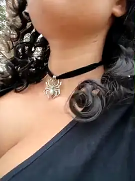 Simone Miller online show from 10/25/25, 04:18