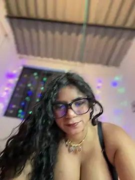 Snapshot of Simone_Miller chatting on 05/30/26, 12:28 Simone Miller online show from 05/30/26, 12:28