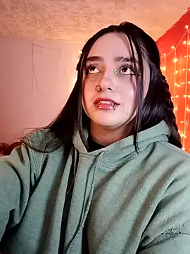 IvonneT online show from 11/27/25, 04:13