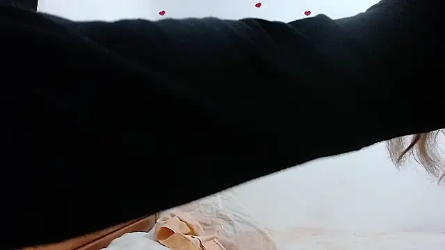 OriannaDomenechi online show from 12/31/24, 01:04