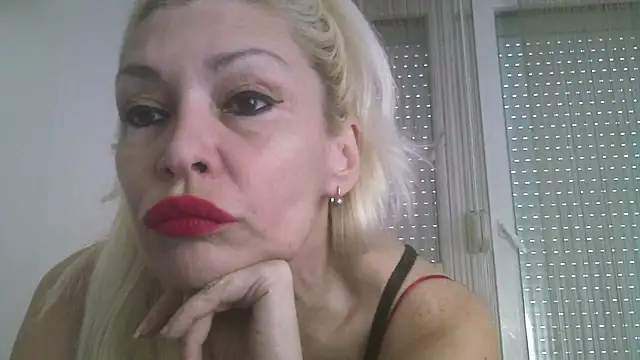Snapshot of EvaaMina chatting on 03/12/25, 02:34 EvaaMina online show from 03/12/25, 02:34