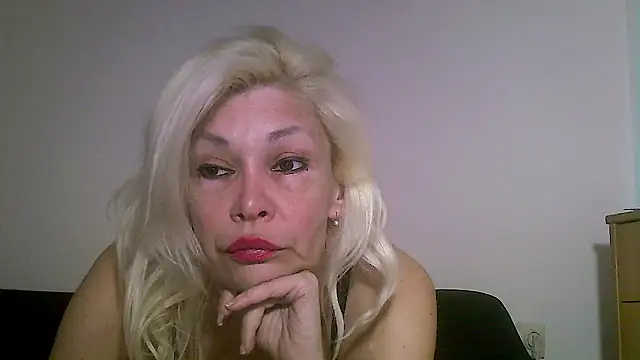 EvaaMina online show from 04/13/26, 06:34