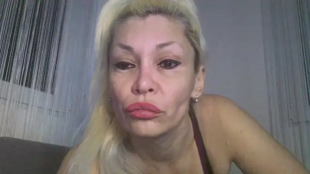 Snapshot of EvaaMina chatting on 02/21/26, 07:27 EvaaMina online show from 02/21/26, 07:27