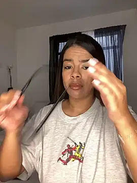 trianawhite online show from 12/14/24, 03:25