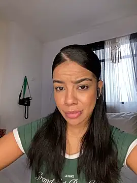 trianawhite online show from 12/05/25, 04:27