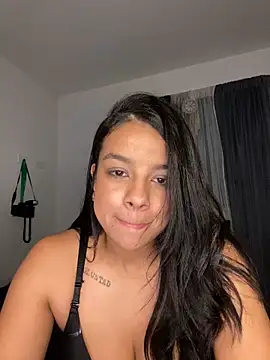 trianawhite online show from 11/27/25, 02:12