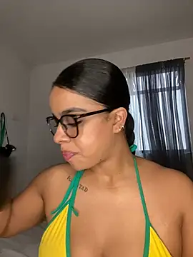 trianawhite online show from 03/27/26, 03:24