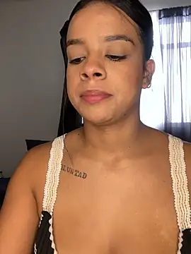 trianawhite online show from 10/04/25, 03:46