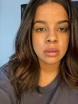 trianawhite online show from 03/03/25, 09:59