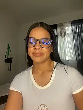 trianawhite online show from 12/02/25, 03:14