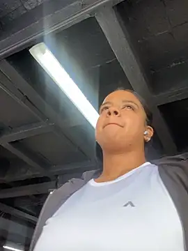 trianawhite online show from 02/06/25, 08:56