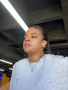 trianawhite online show from 01/30/25, 09:14