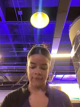 trianawhite online show from 12/19/24, 08:34