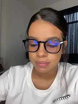 trianawhite online show from 12/01/24, 06:24