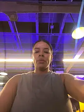 trianawhite online show from 12/17/24, 08:54