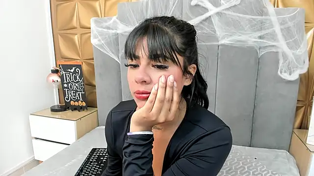 melani dream online show from 10/15/25, 01:41