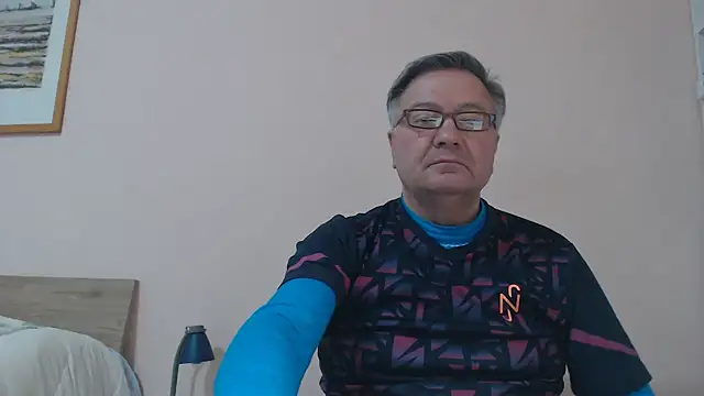 Snapshot of YOU6me chatting on 03/18/25, 04:39 YOU6me online show from 03/18/25, 04:39
