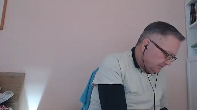 YOU6me online show from 11/10/25, 03:17