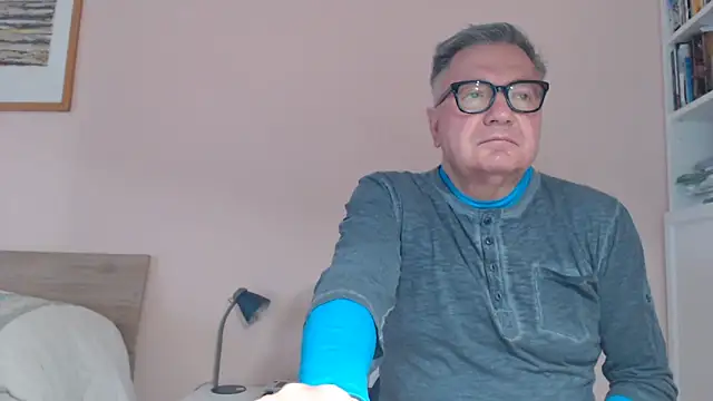 YOU6me online show from 04/15/26, 07:36