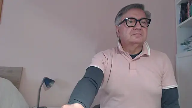 Snapshot of YOU6me chatting on 02/04/26, 11:16 YOU6me online show from 02/04/26, 11:16