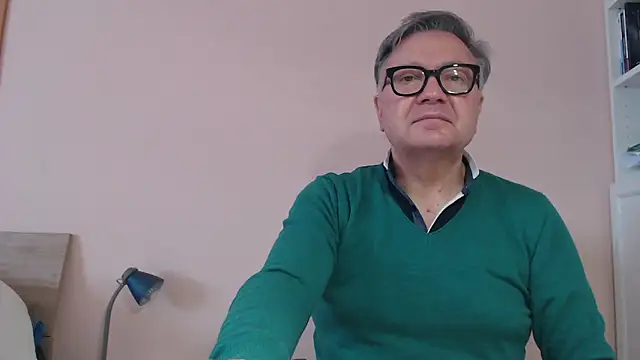 Snapshot of YOU6me chatting on 02/21/26, 11:23 YOU6me online show from 02/21/26, 11:23