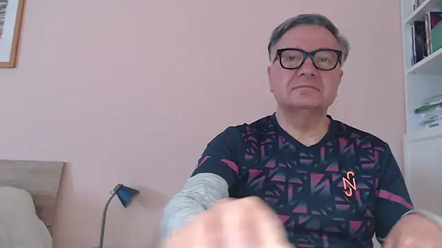 Snapshot of YOU6me chatting on 02/12/26, 08:58 YOU6me online show from 02/12/26, 08:58