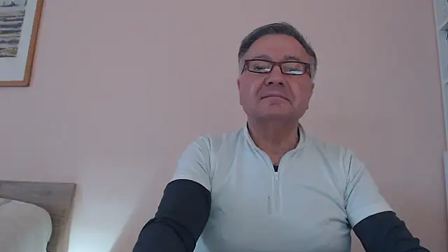 YOU6me online show from 12/01/25, 02:07