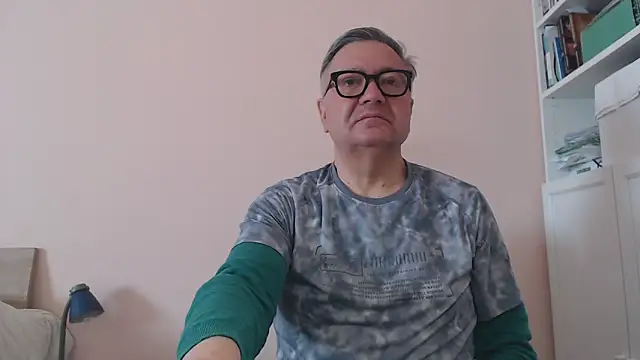 YOU6me online show from 05/20/26, 06:43