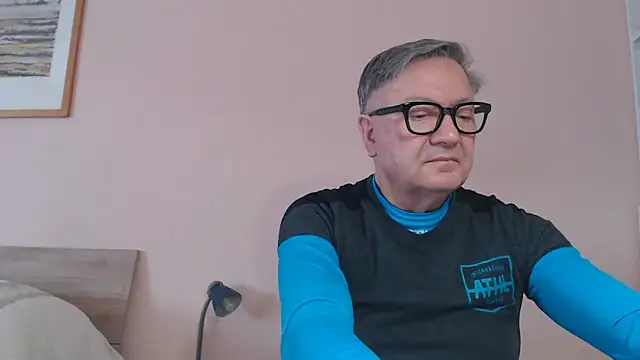 Snapshot of YOU6me chatting on 02/08/26, 11:08 YOU6me online show from 02/08/26, 11:08