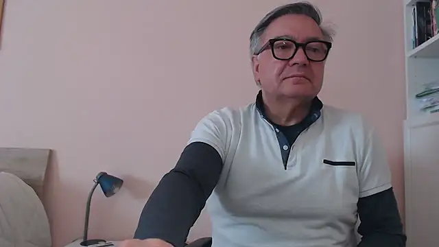 Snapshot of YOU6me chatting on 02/05/26, 08:54 YOU6me online show from 02/05/26, 08:54