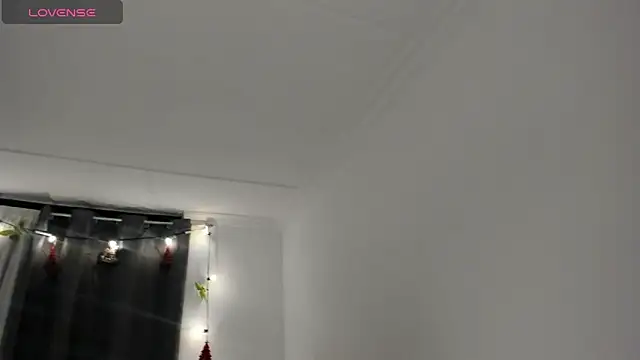 MonicaTsX online show from 12/24/24, 08:55