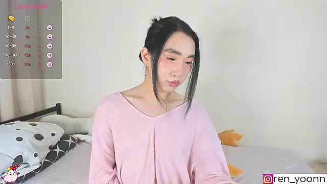 Snapshot of Ren_yoon chatting on 09/20/25, 12:15 Ren yoon online show from 09/20/25, 12:15