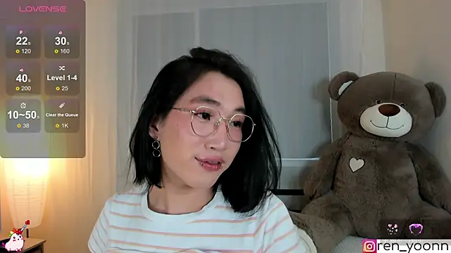 Snapshot of Ren_yoon chatting on 05/16/26, 10:36 Ren yoon online show from 05/16/26, 10:36