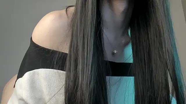 Snapshot of sweetest_bella chatting on 03/14/25, 12:43 sweetest bella online show from 03/14/25, 12:43