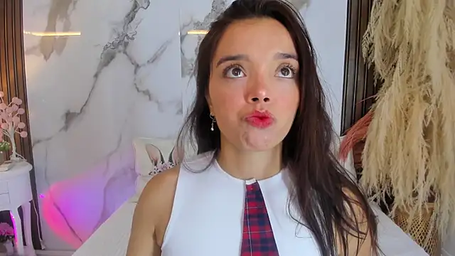 hannahill69 online show from 10/08/25, 04:47